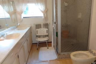  Bedroom Property for Sale in Cravenby Western Cape